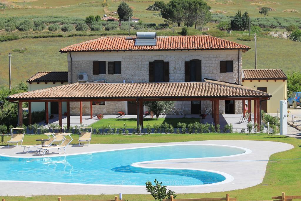 Tenuta Lanza Il Mulino Acquaviva Platani Exteriör bild