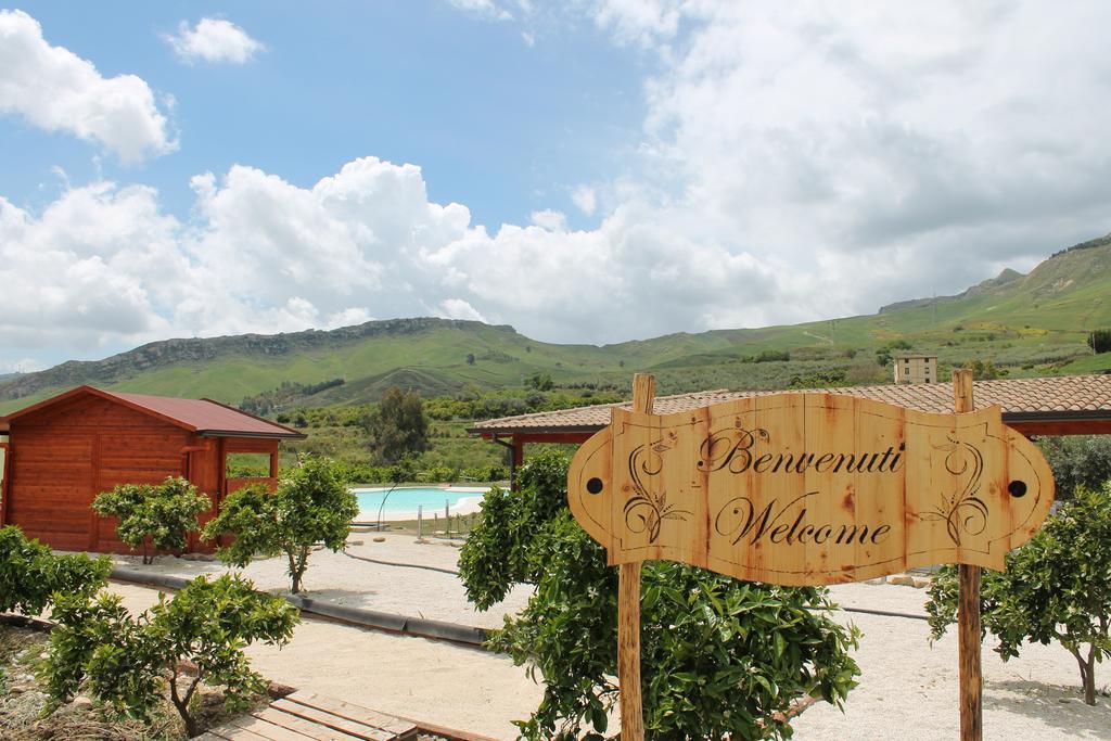 Tenuta Lanza Il Mulino Acquaviva Platani Exteriör bild