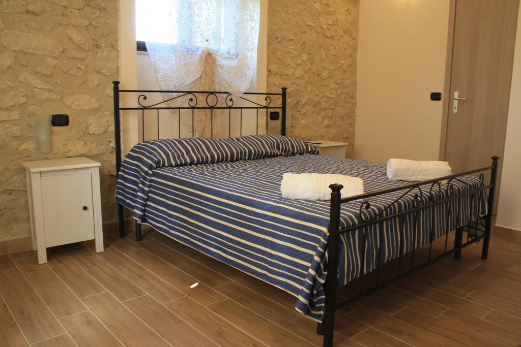 Tenuta Lanza Il Mulino Acquaviva Platani Exteriör bild