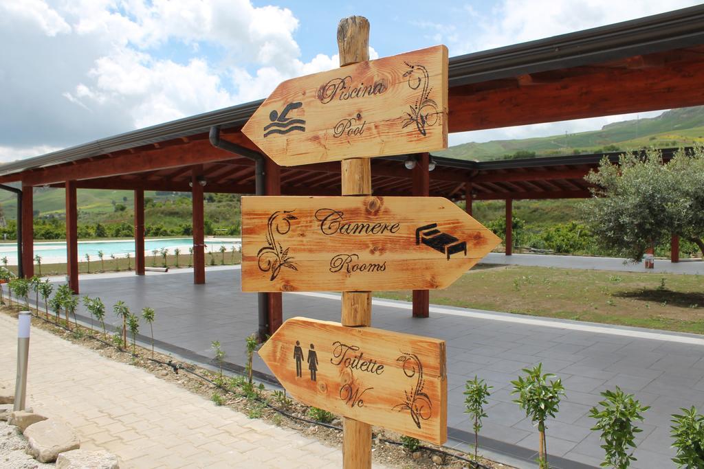 Tenuta Lanza Il Mulino Acquaviva Platani Exteriör bild