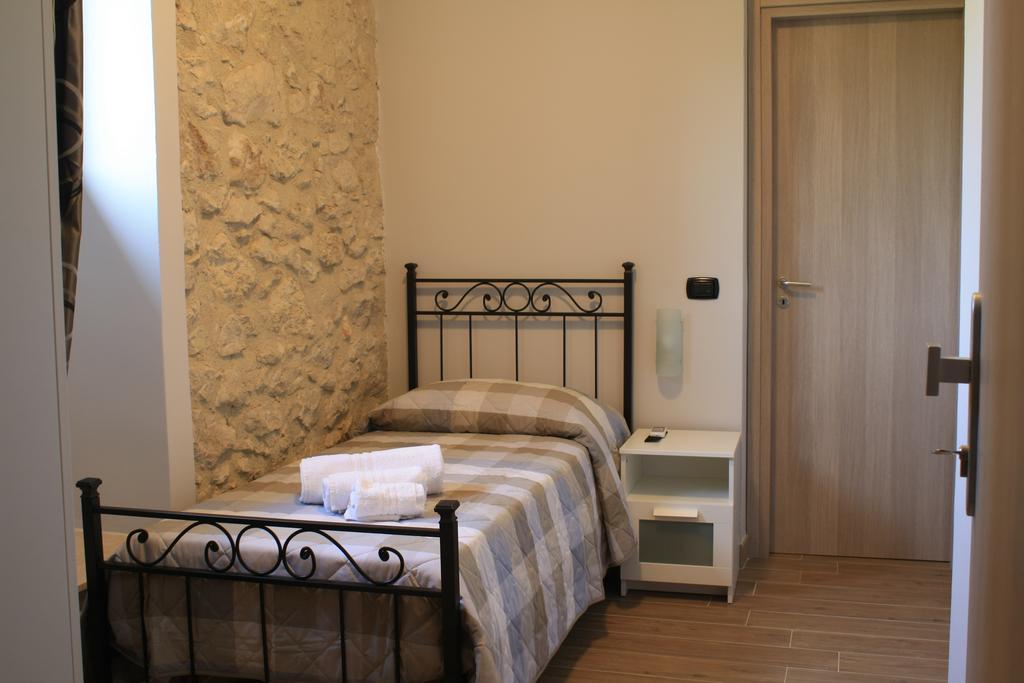 Tenuta Lanza Il Mulino Acquaviva Platani Exteriör bild
