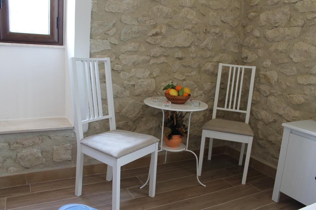 Tenuta Lanza Il Mulino Acquaviva Platani Exteriör bild