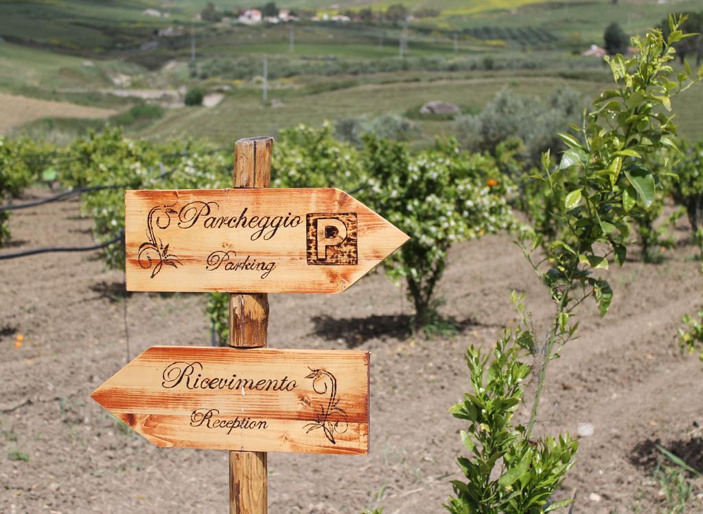 Tenuta Lanza Il Mulino Acquaviva Platani Exteriör bild